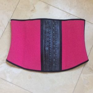 Brand New Waist Trainer Sz XL